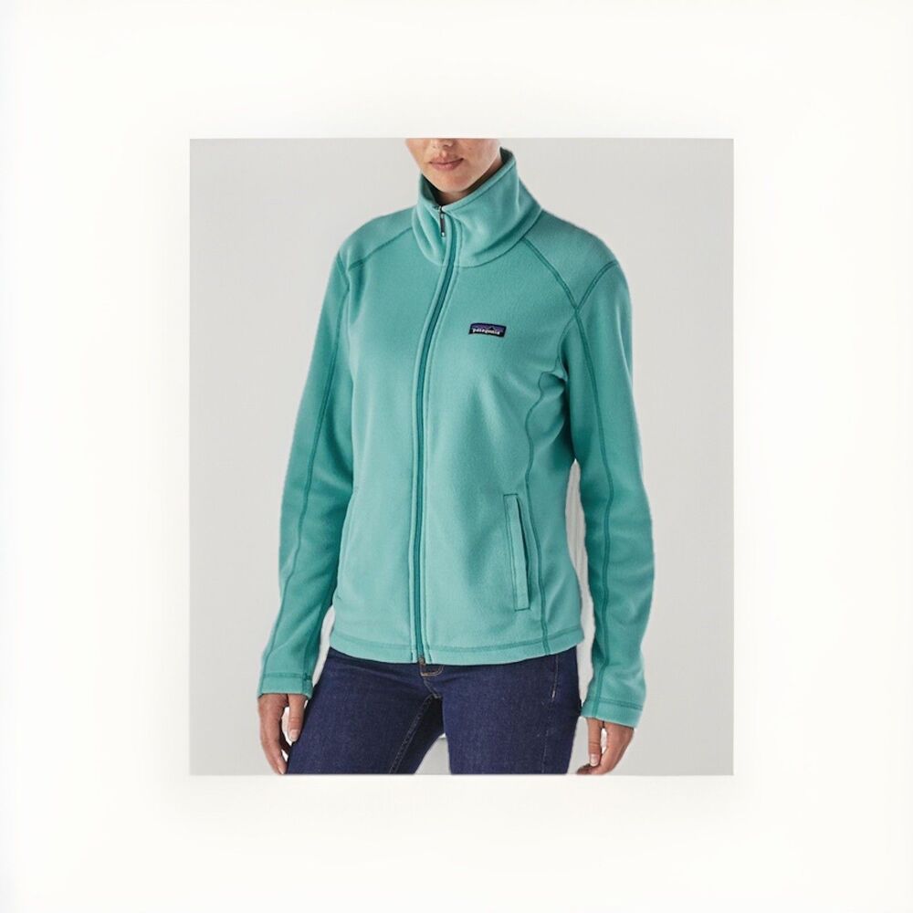 Patagonia Women's Classic  Fleece Jacket Sz L  wetland blue color